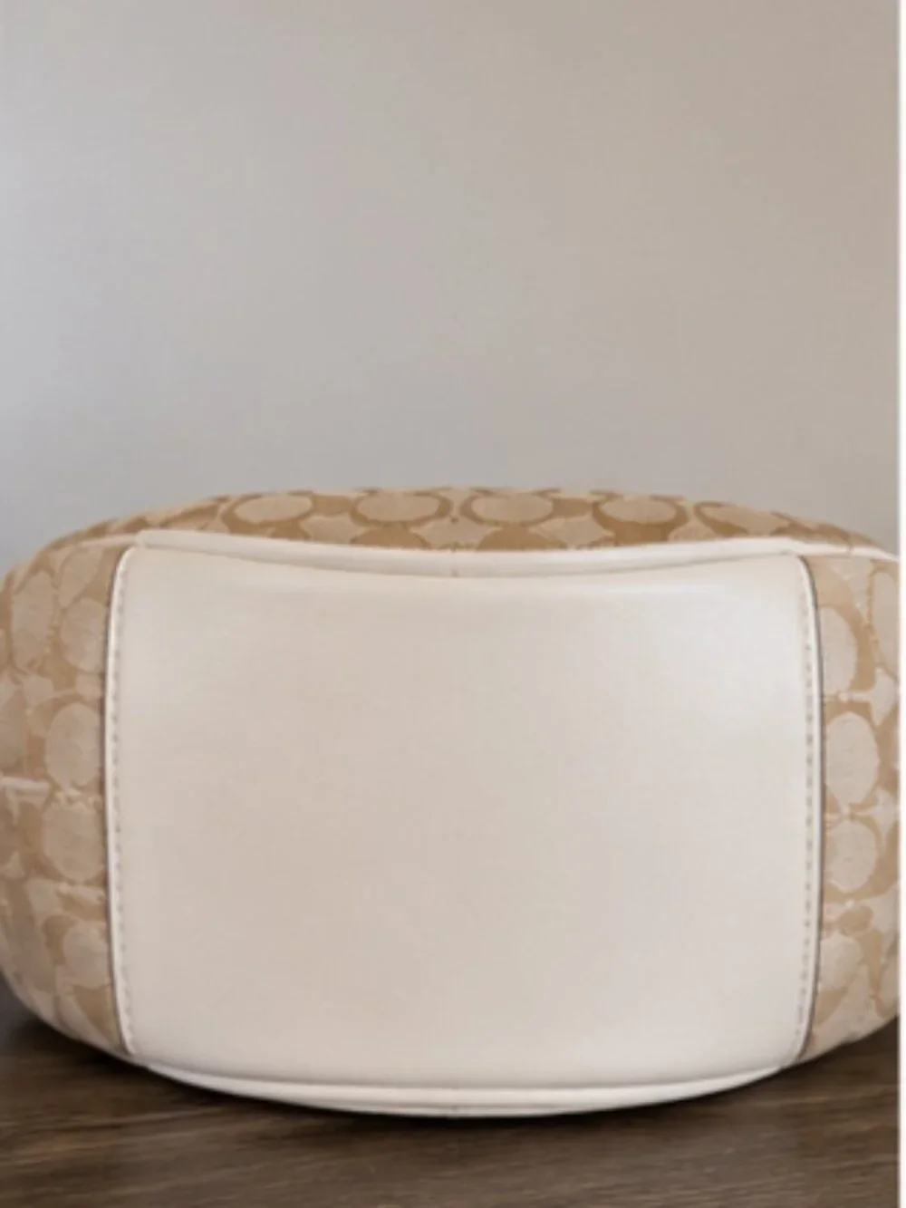 Coach F29959 Signature Jacquard Hobo Shoulder Bag Ivory Tan EUC